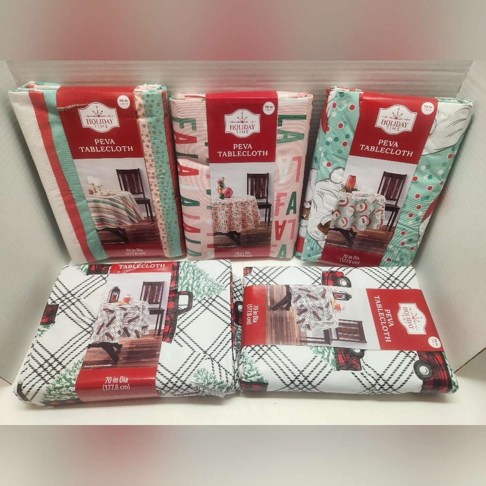 Holiday Time Red And Green Peva Patterned Christmas Tablecloth Lot Of 5